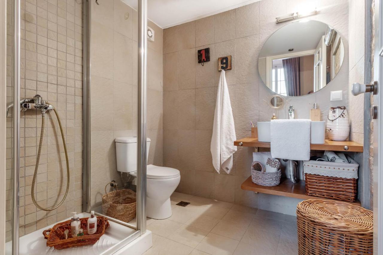 Mouragia Loft - Waterfront Old Corfu Town Apartment ภายนอก รูปภาพ
