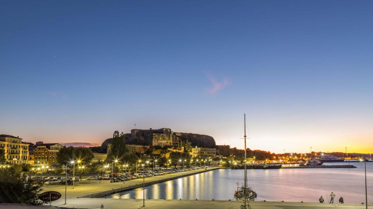 Mouragia Loft - Waterfront Old Corfu Town Apartment ภายนอก รูปภาพ